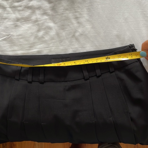 EMPORIO ARMANI skirt - Picture 6 of 6